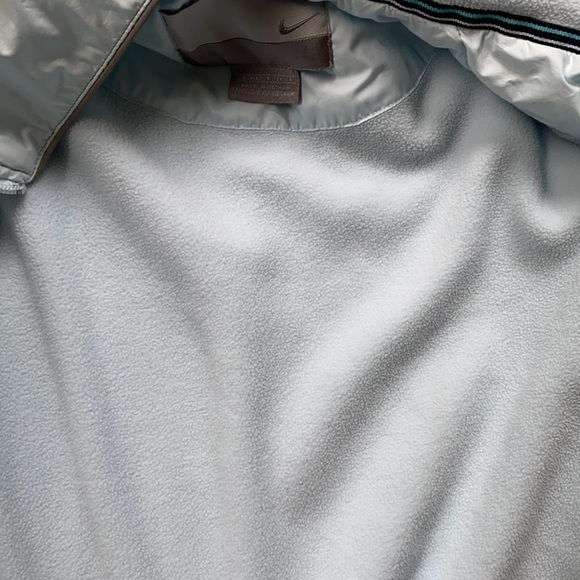 Warmest Nike jacket ever S; light blue - Picture 5 of 11